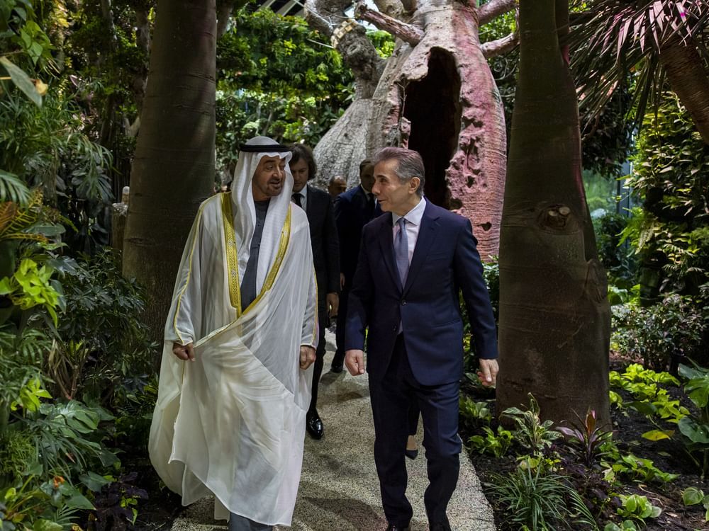 رئيس الدولة يلتقي الرئيس الفخري لحزب الحلم الجورجي الحاكم في إطار زيارته الرسمية إلى جورجيا