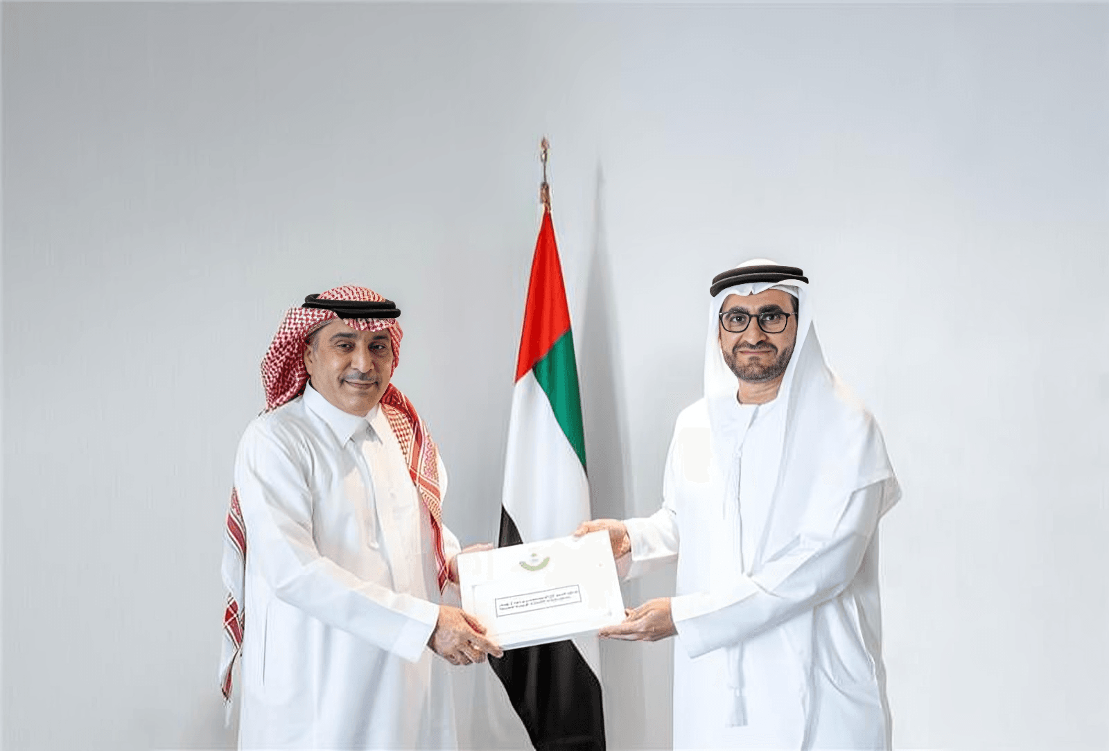 رئيس الدولة يتلقى دعوة من خادم الحرمين لحضور القمة الخليجية - الأميركية في الرياض