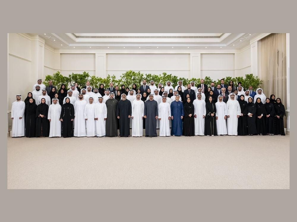 رئيس الدولة يستقبل وفد دائرة التمكين الحكومي والفائزين بالدورة الأولى من "جائزة أبوظبي لتجربة متعاملين بلا جهد" التي تنظمها الدائرة
