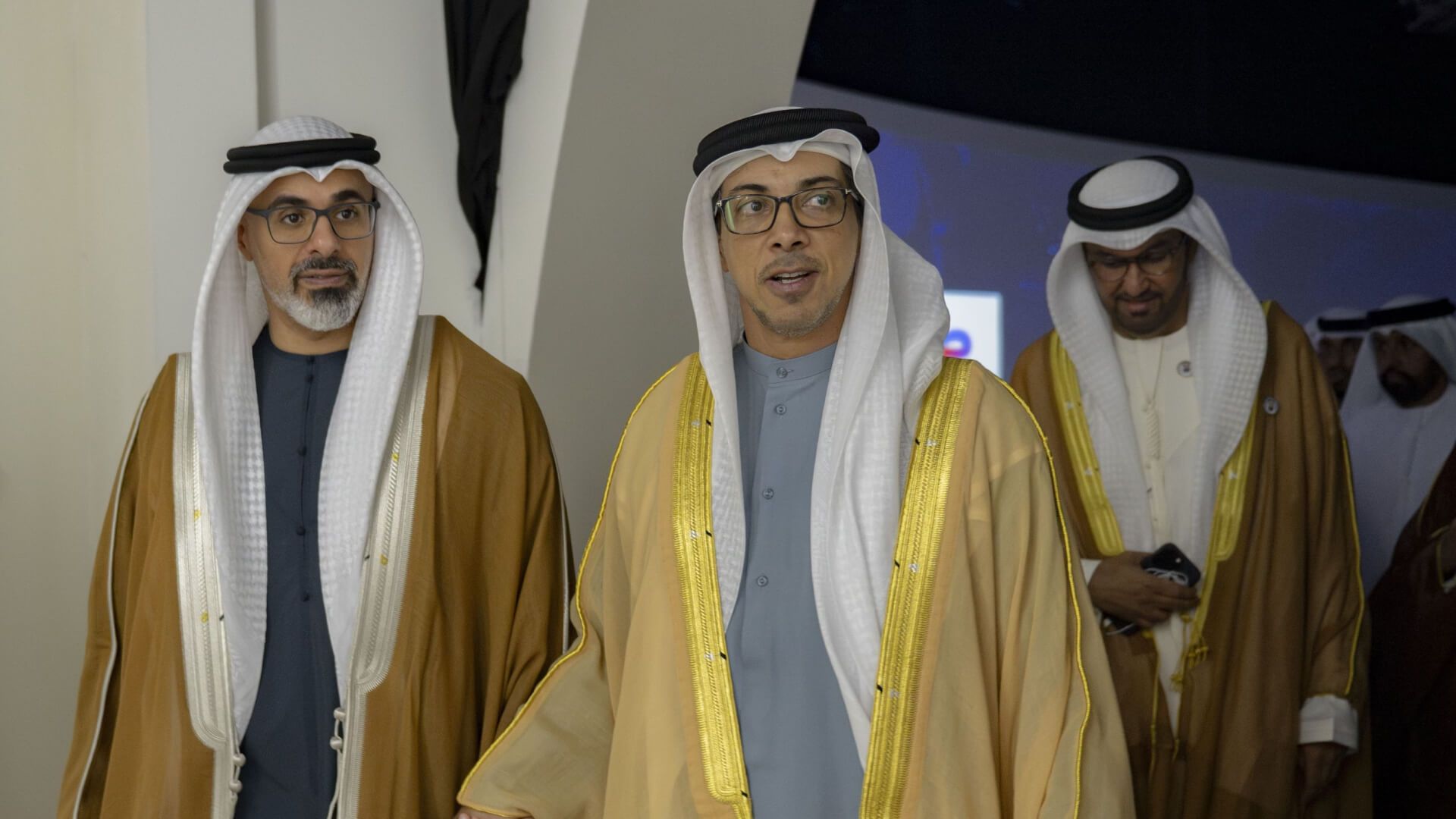 منصور بن زايد يفتتح معرض ومؤتمر أبوظبي الدولي للبترول "أديبك 2024"